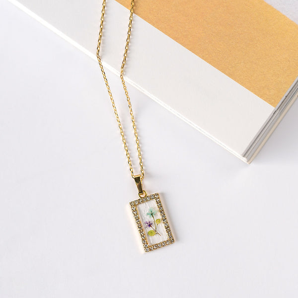 Aimee Rectangle Necklace Gold
